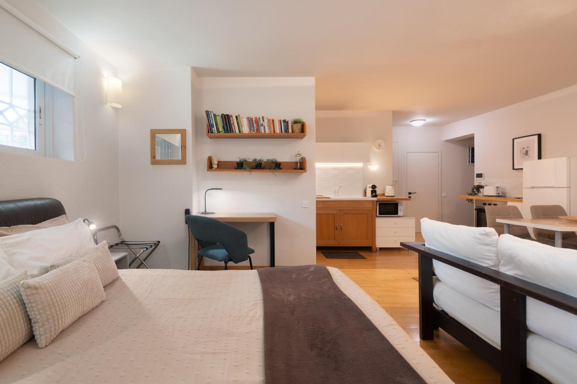 Bright, Cosy Studio Close To Glyfada Beach & Center Athènes Extérieur photo
